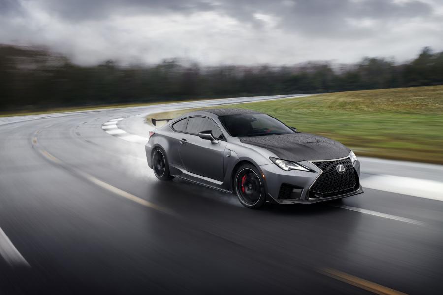  Lexus RC F Track Edition 2019 года  (NA) (фото 4 из 48)